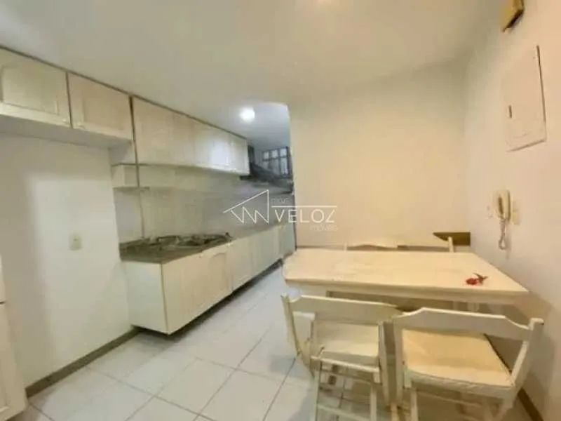 Apartamento - Padrão / Residencial / Lagoa