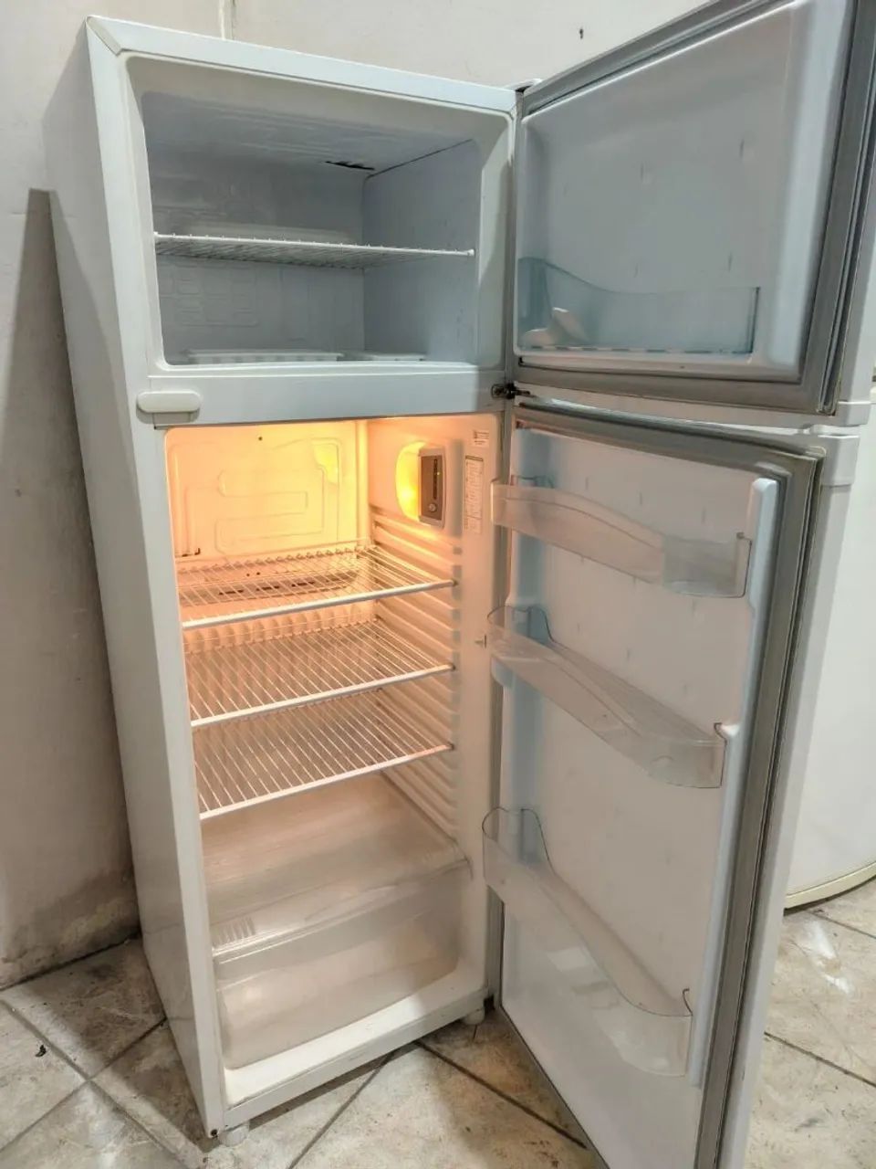 Geladeira Consul com garantia gelo seco - Foto 2