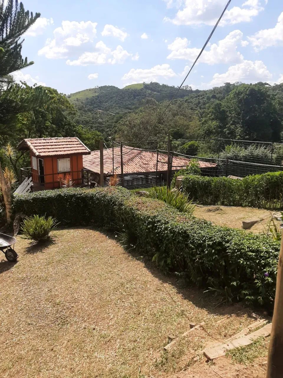 Imóvel para venda possui 400 metros quadrados com 4 quartos - Foto 2
