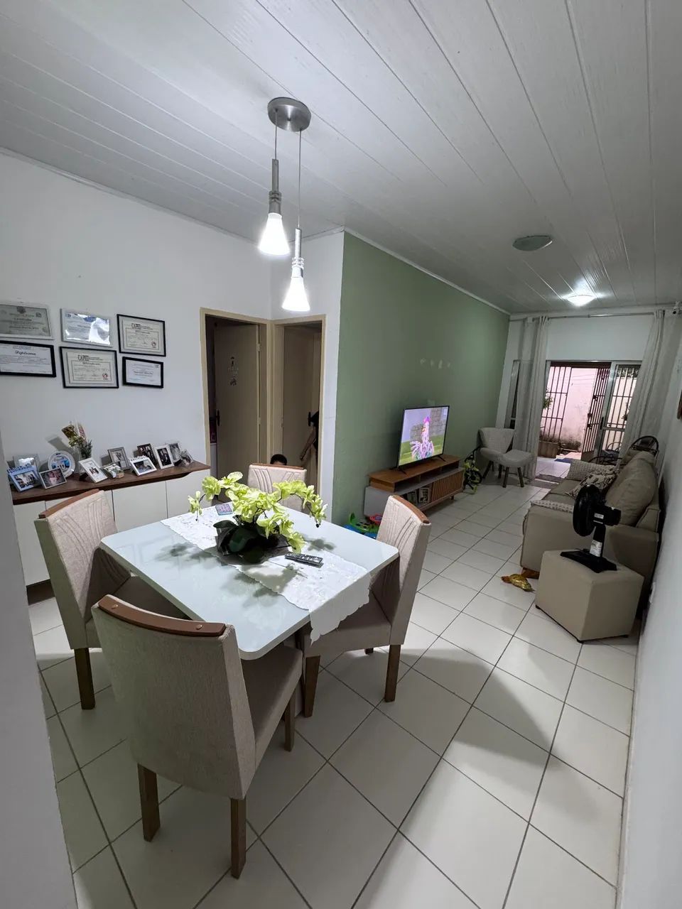 Vendo Belíssima Casa No Conjunto Jardim Royal  - Foto 2