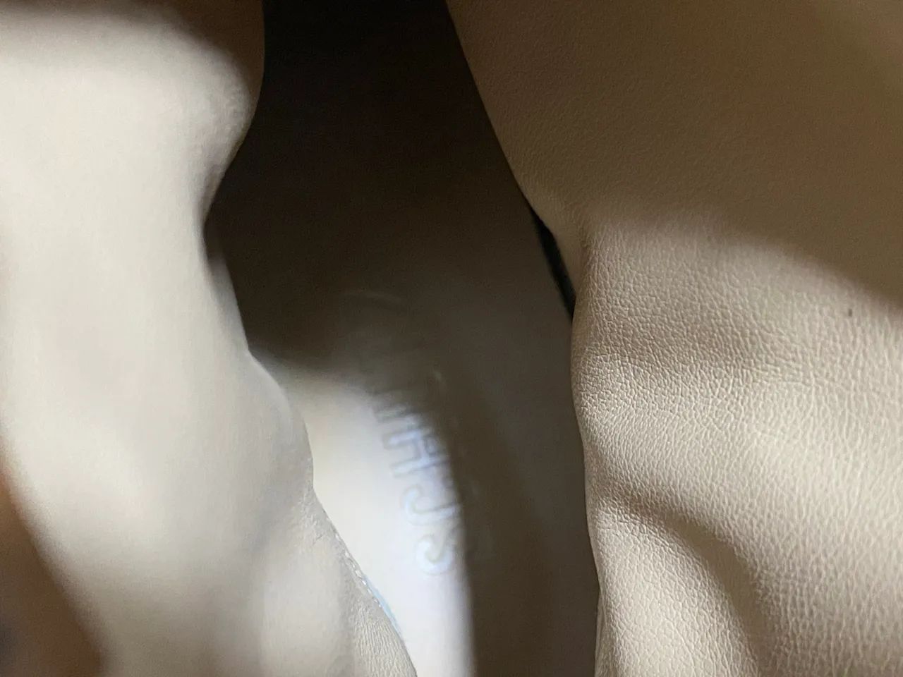 Bota Schutz ORIGINAL em couro - Foto 3