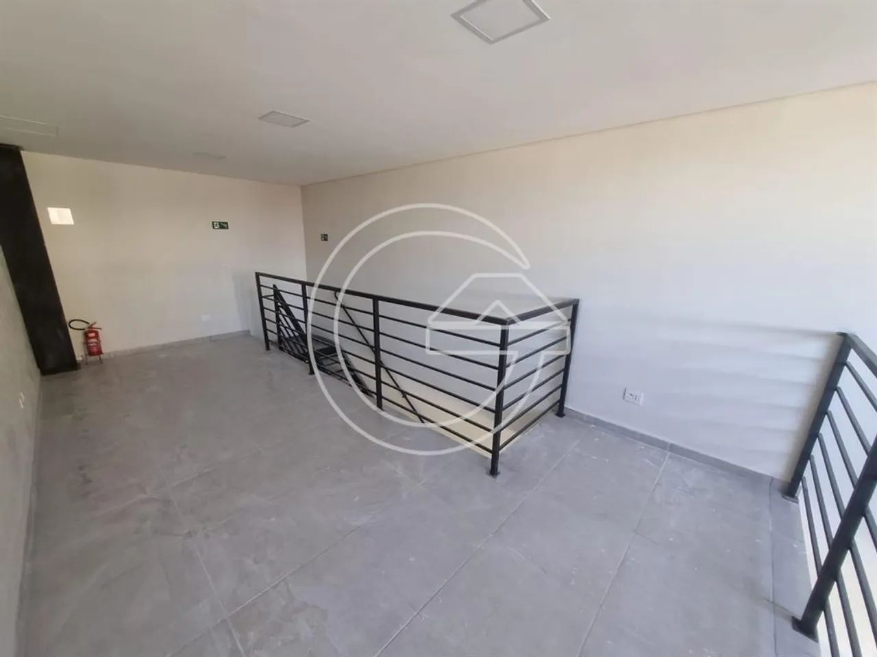ALUGA-SE Comercial NO CENTRO - MARÍLIA/SP - Foto 4