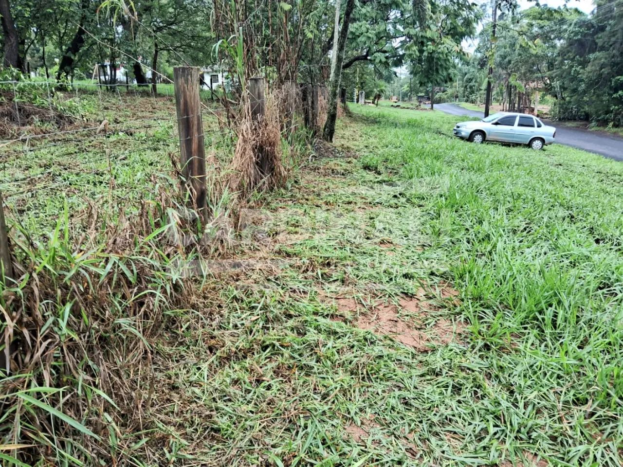 3 lotes juntos em Itirapina, esquina
