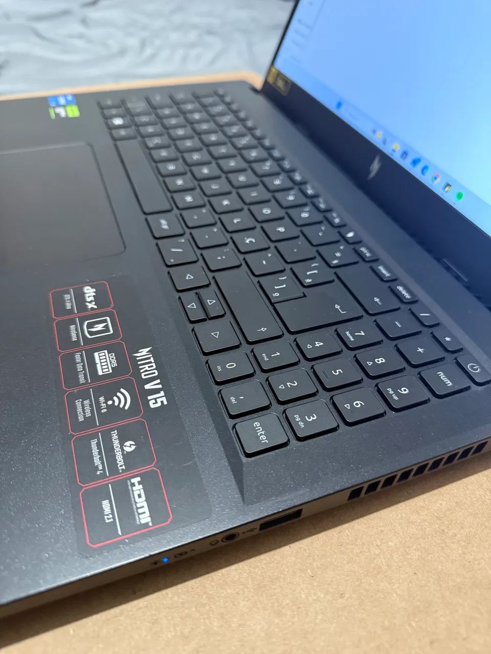 Notebook Acer nitro V15  - Foto 4
