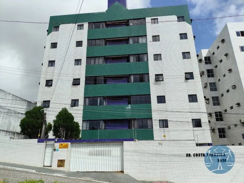APARTAMENTO EM CANDELÁRIA COM 3 QUARTOS