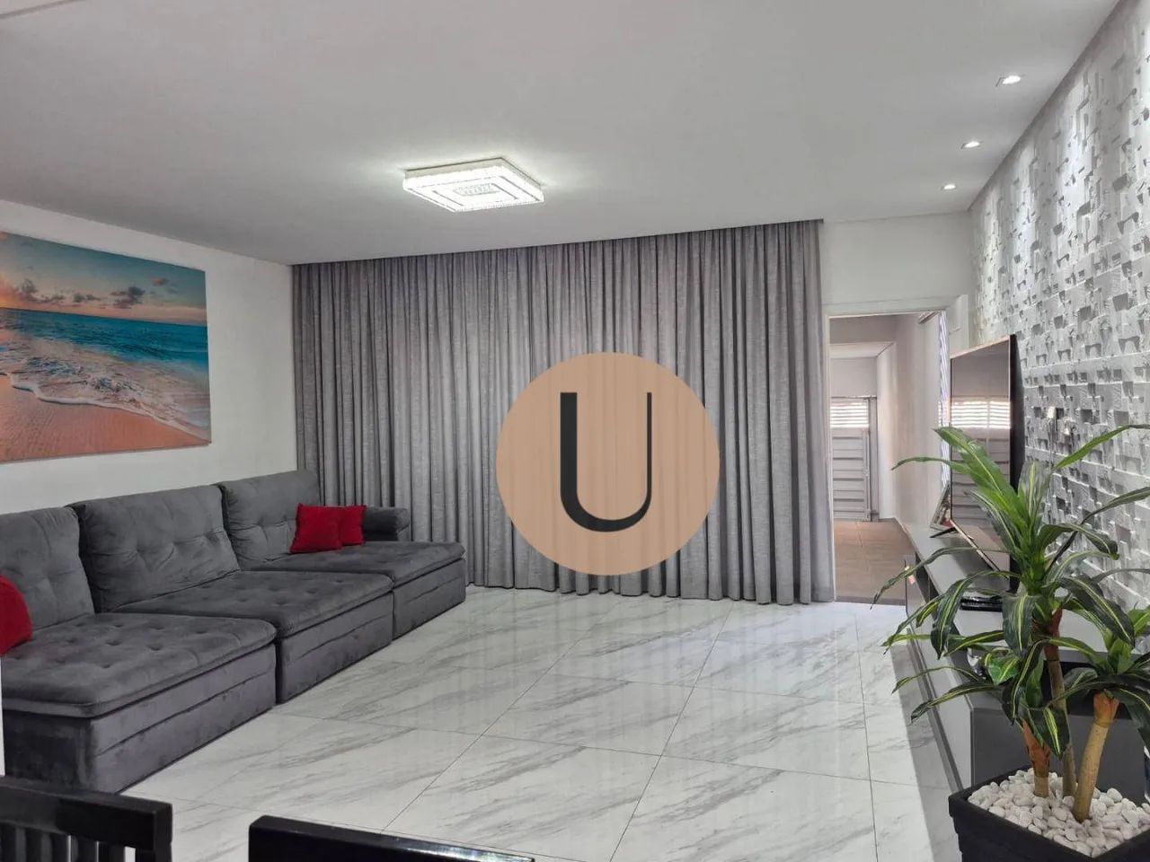 Oportunidade Única! Casa Mobiliada com Piscina e 3 Suítes em Bairro Nobre - Foto 4