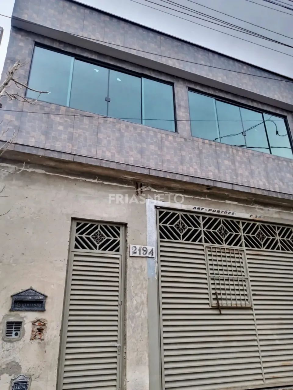 Imóvel na Avenida Raposo Tavares com três pavimentos com 3 suites - Misto
