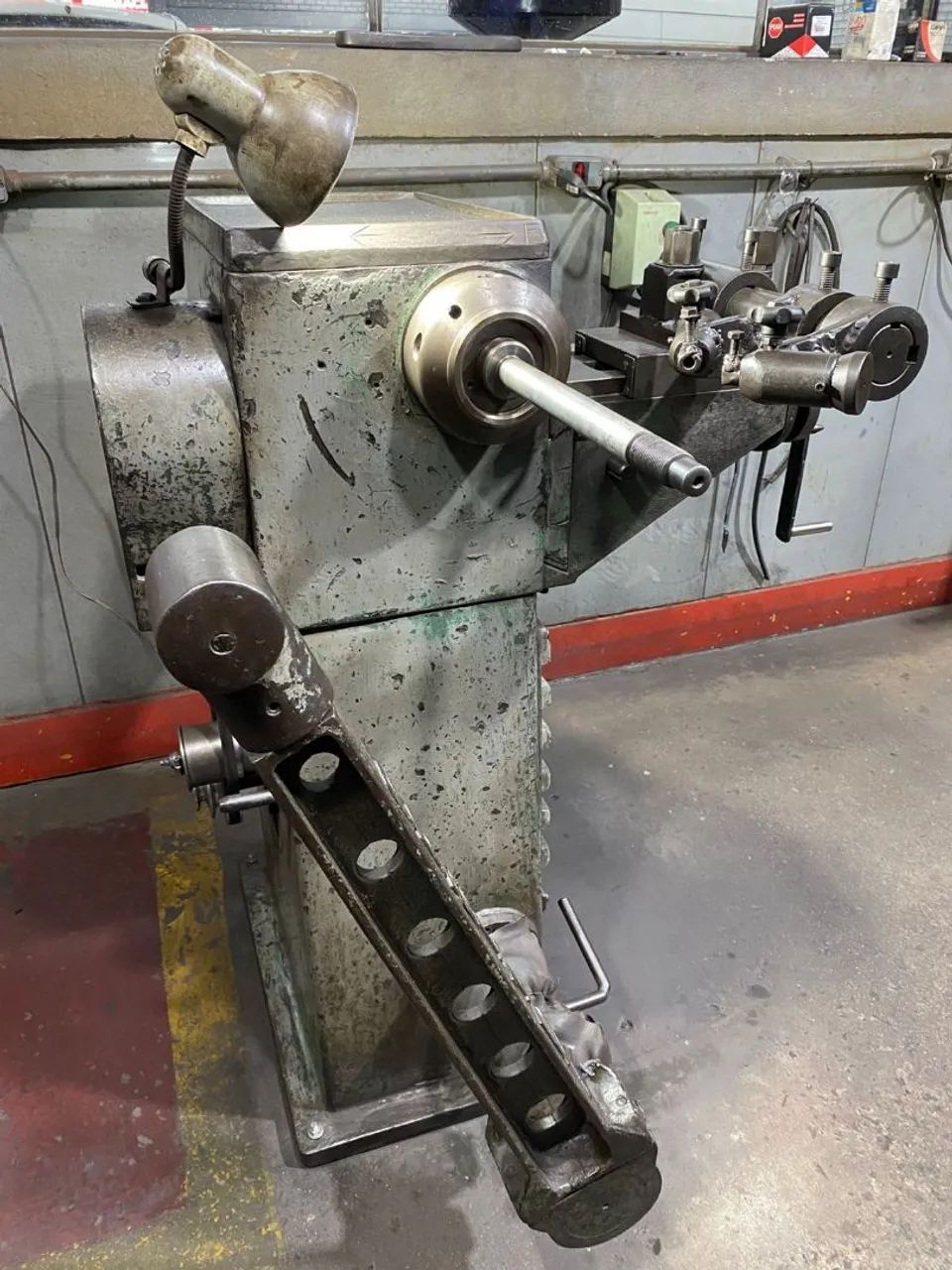 Torno para retifica discos tambores de freio