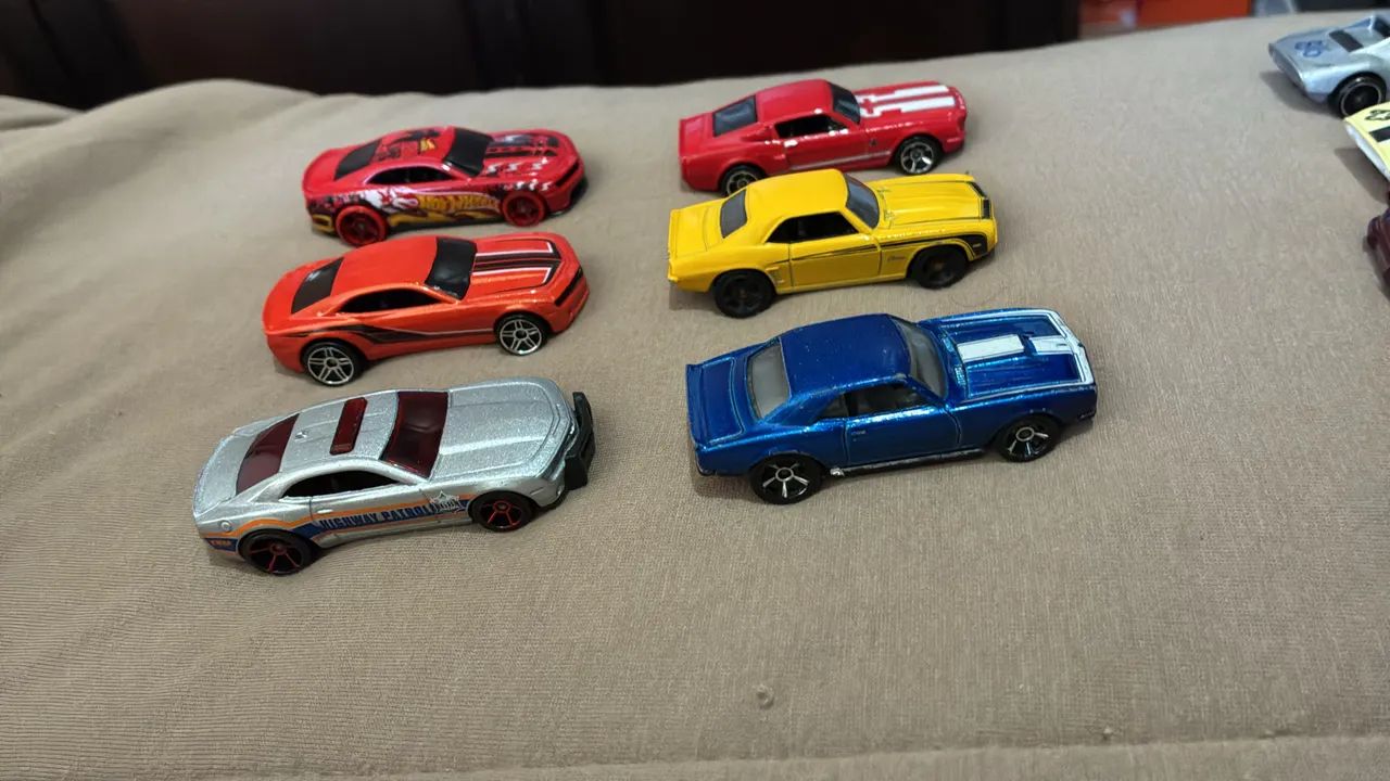 6 Camaros Hot Wheels  - Foto 2
