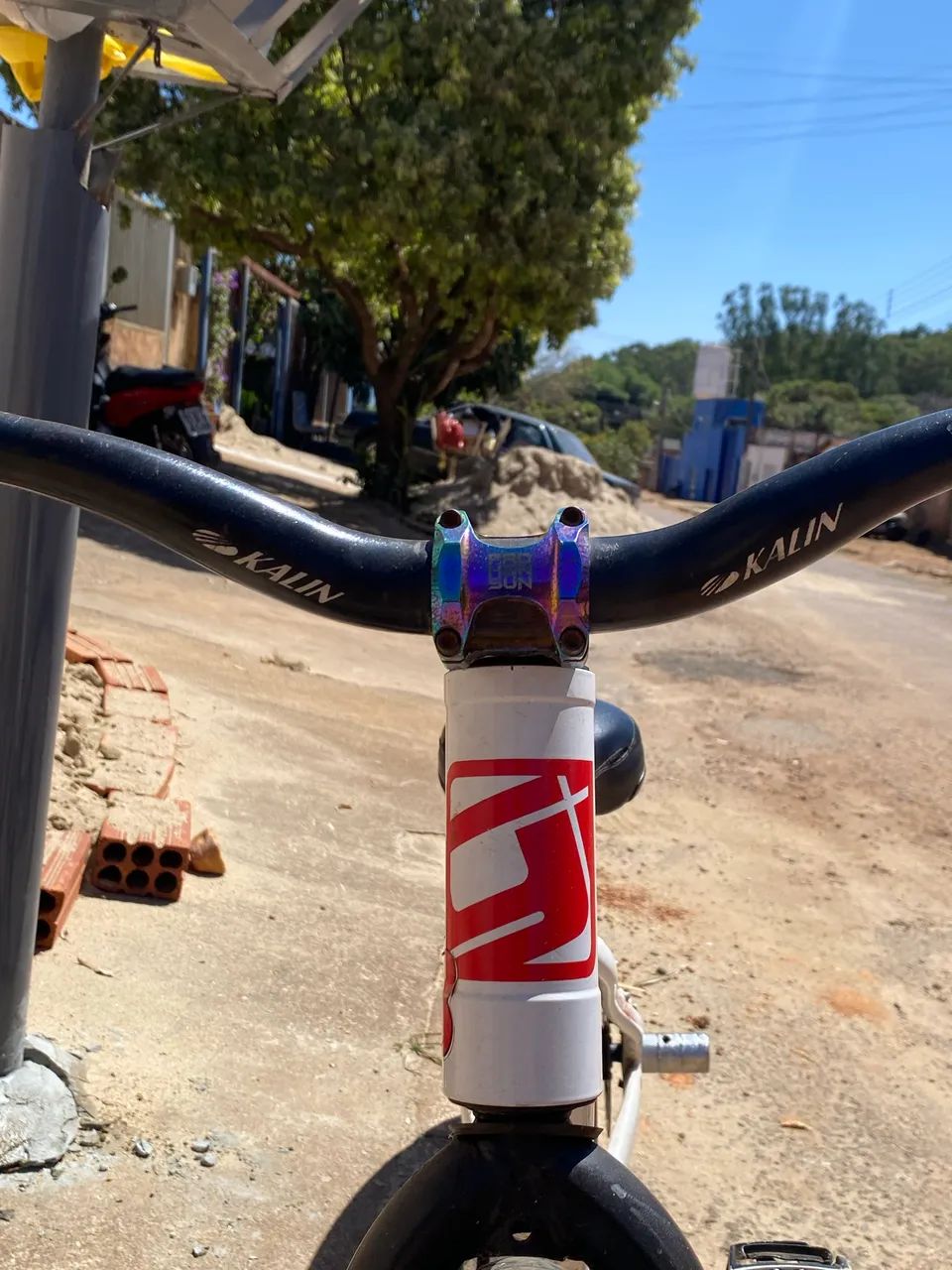 Gios 4 trix branca e vermelha - Foto 3