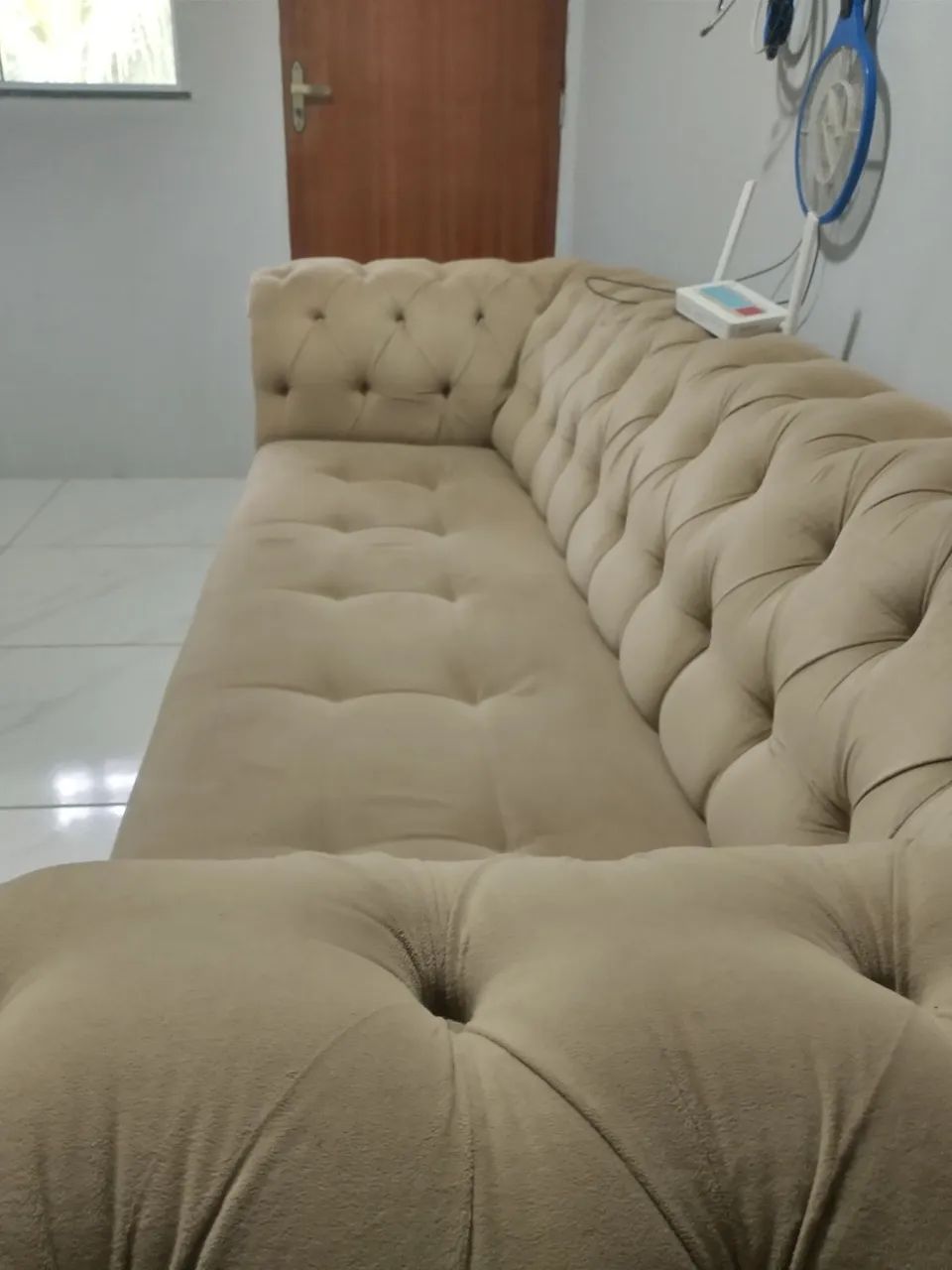 Sofá divã estilo Chesterfield, com acabamento capitonê - Foto 4