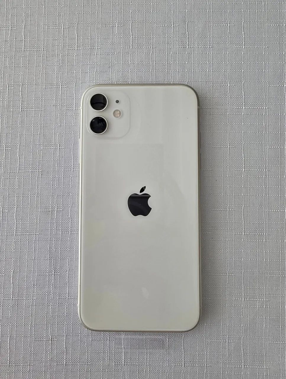 iPhone 11, white 64GB - Celulares e Smartphones - Centro, Campo