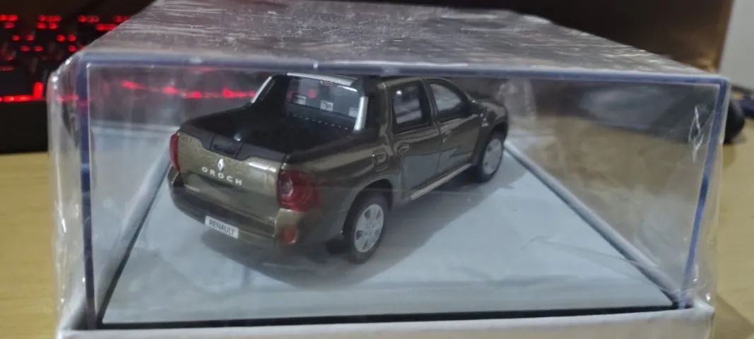 NINIATURA RENAULT DUSTER OROCH - Foto 3