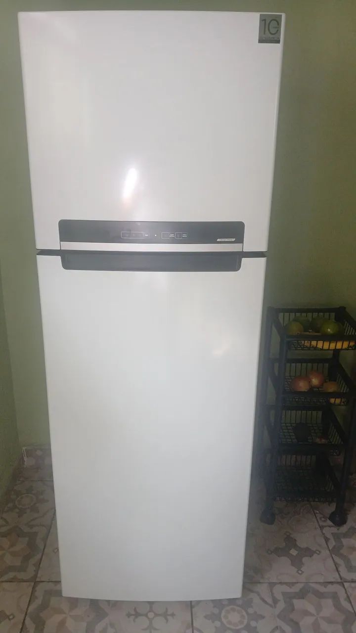 Geladeira com 3 meses de uso nova - Foto 4