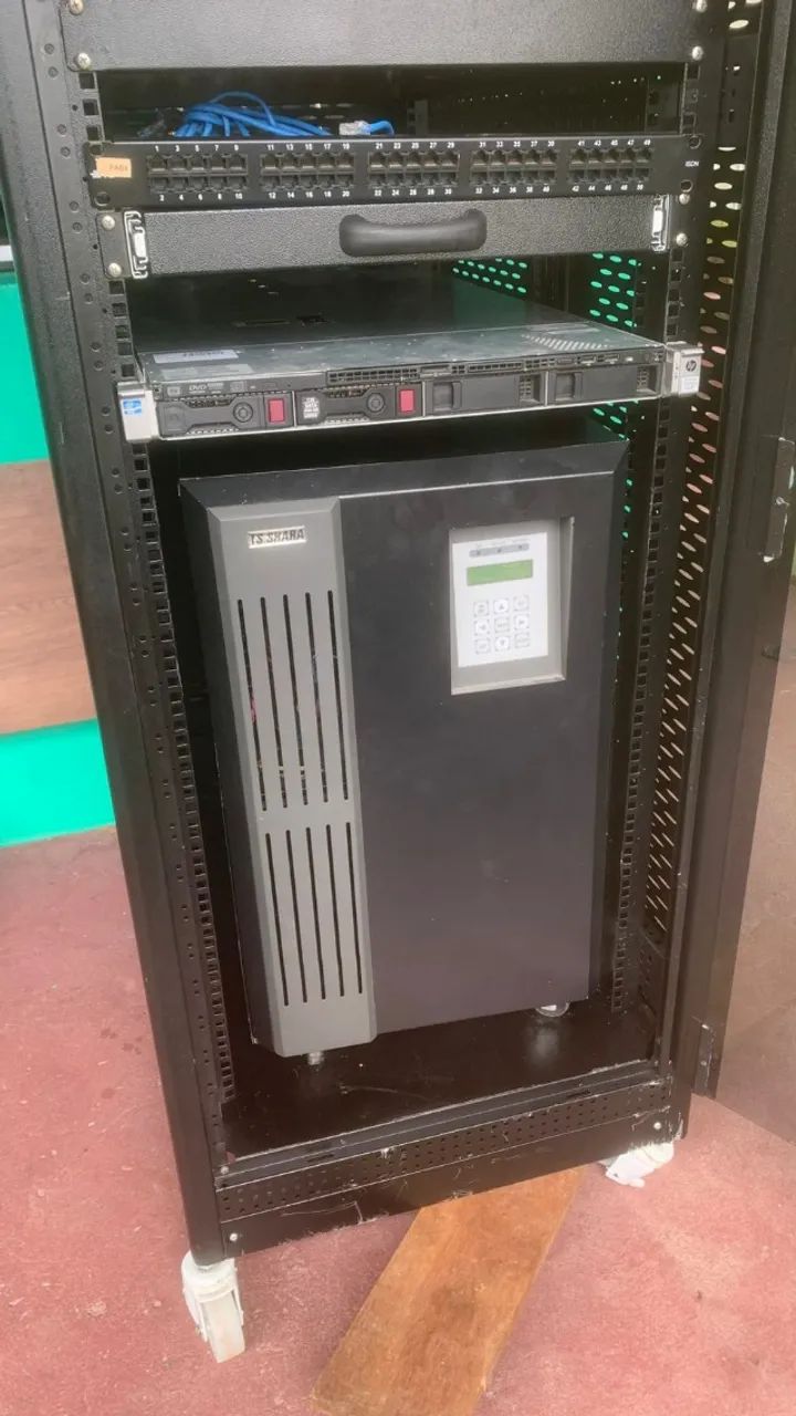VENDE SE RACK SERVIDO COM TODOS OS APARELHOS DENTRO  - Foto 2