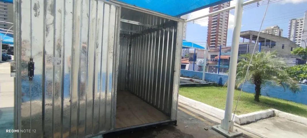 Troco 3 containers em carro