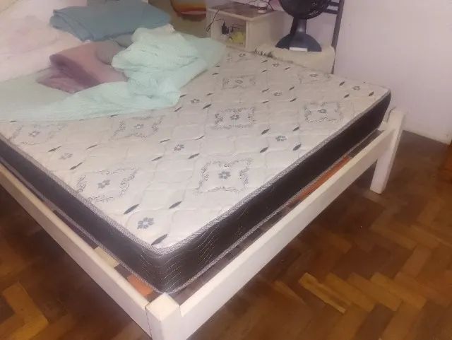 Colchão de casal D 33 em excelente estado. - Foto 2