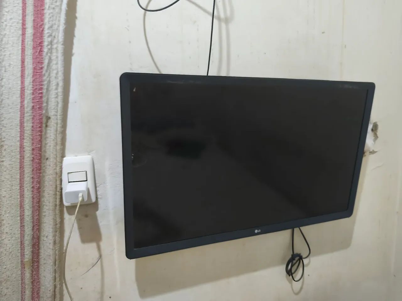 Televisão LG LCD 32 polegadas com tela quebrada  - Foto 2