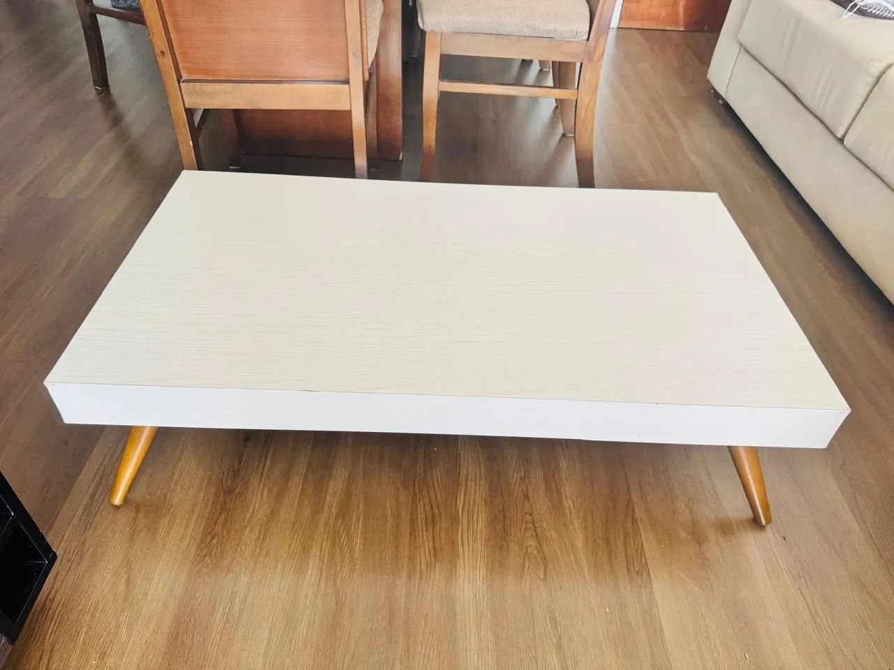 MESA DE CENTRO JACAUNA EM MADEIRA - Foto 2