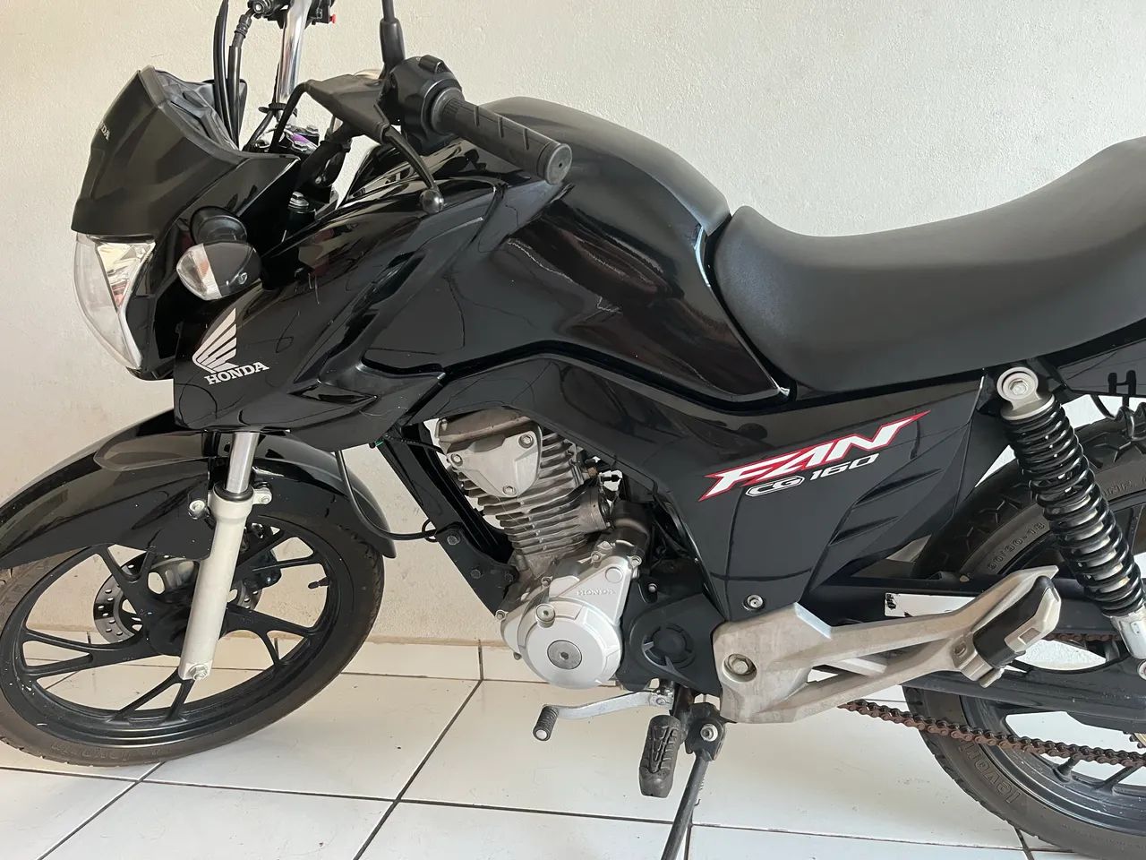 Moto semi nova, pronta pra ser sua  - Foto 3