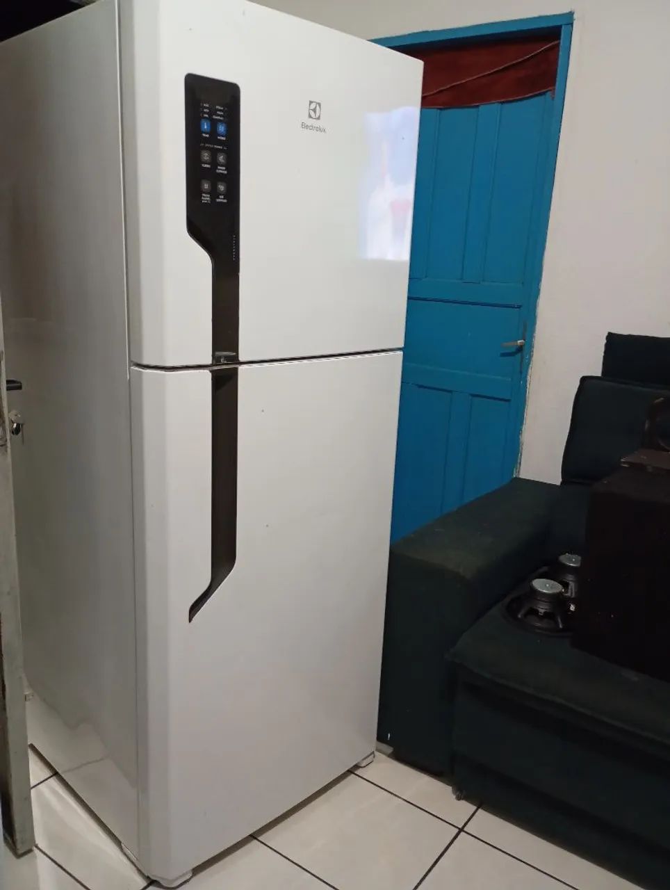 m28m出品 Geladeira Electrolux funcionando perfeitamente vem conservada