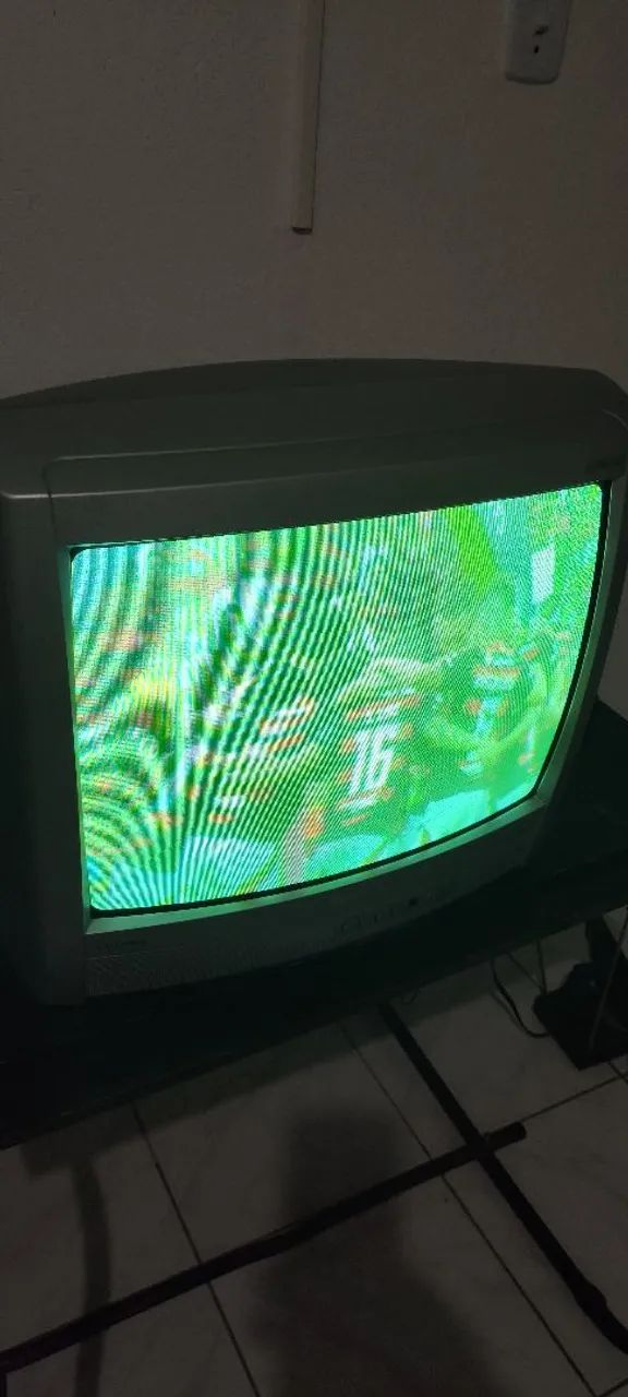 TV SEMP LÉIA DESCRIÇÃO 