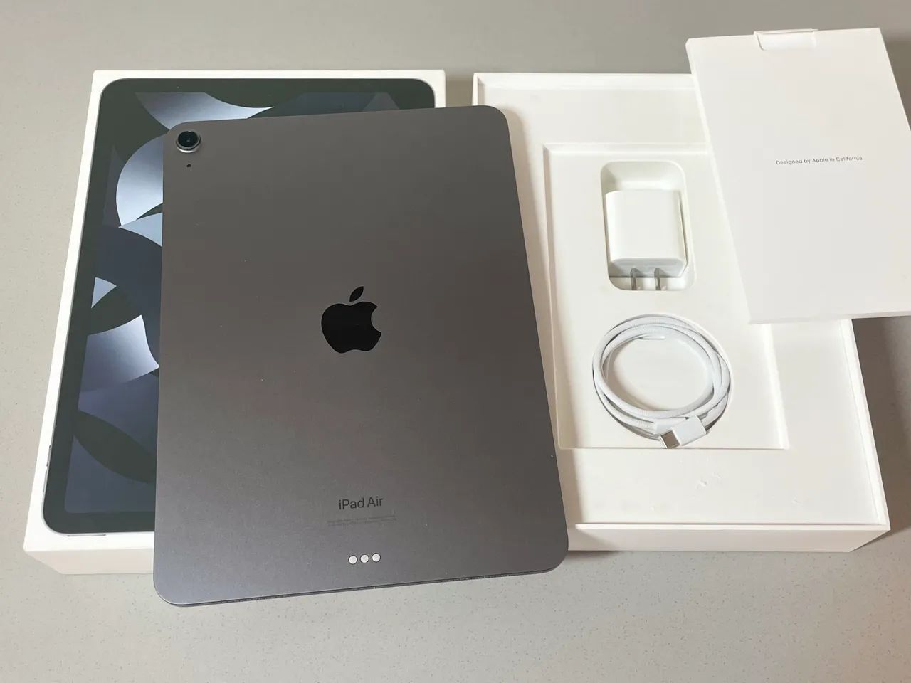 iPad Air 11 Polegadas M1 64GB - Seminovo 
