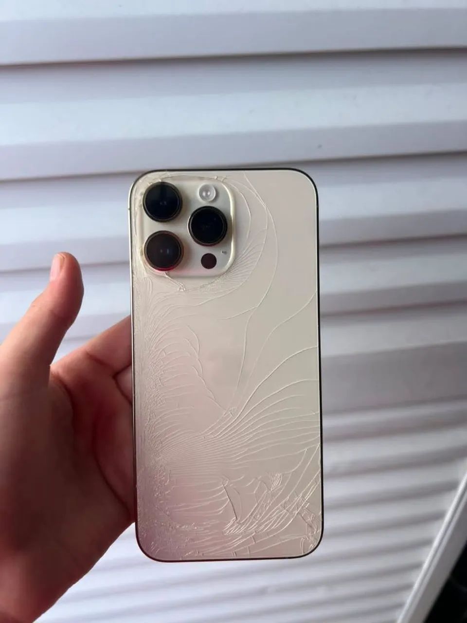 Vendo iPhone 14 pro max 256g concerto/peças - Foto 2