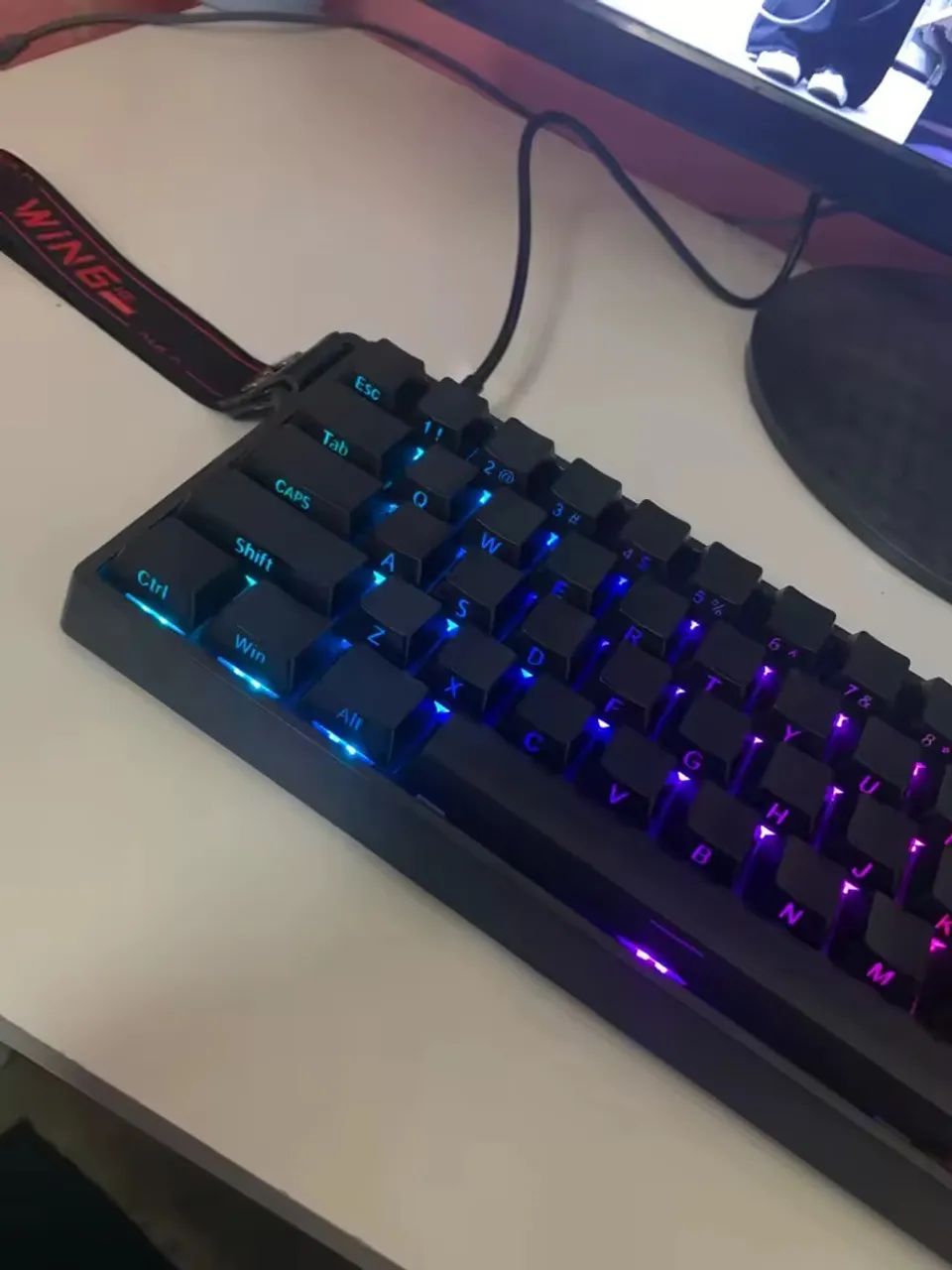Teclado magnético Aula Win 60he - Lacrado 