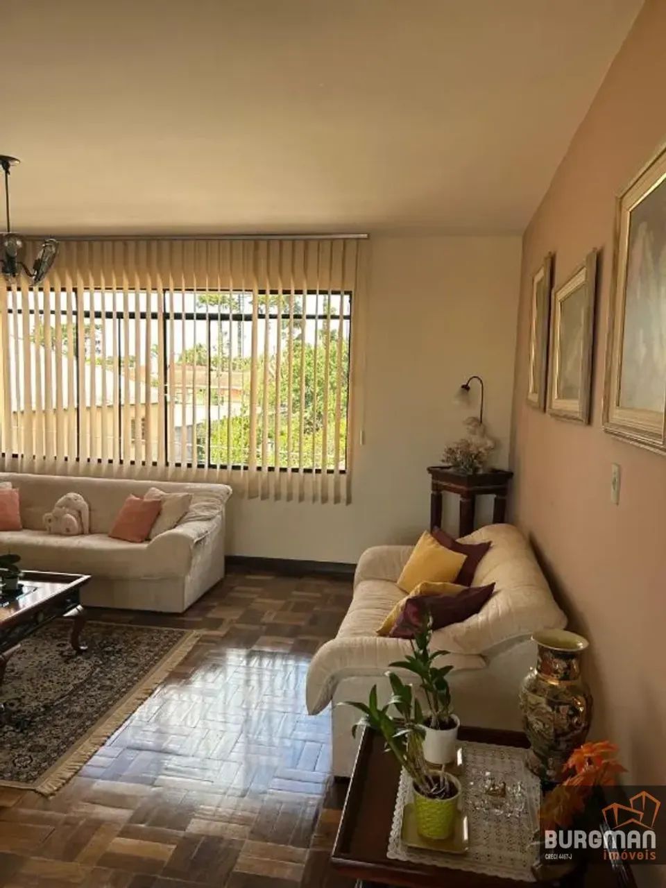 Prédio Comercial e Residencial com 1.048 m² de área construída, sendo 6 apartamentos de 13 - Foto 2