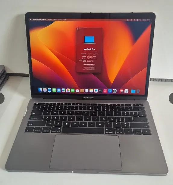 MacBook Pro 13? 2019 i5 2.4GHz 8GB 256GB SSD Touch Bar - 4