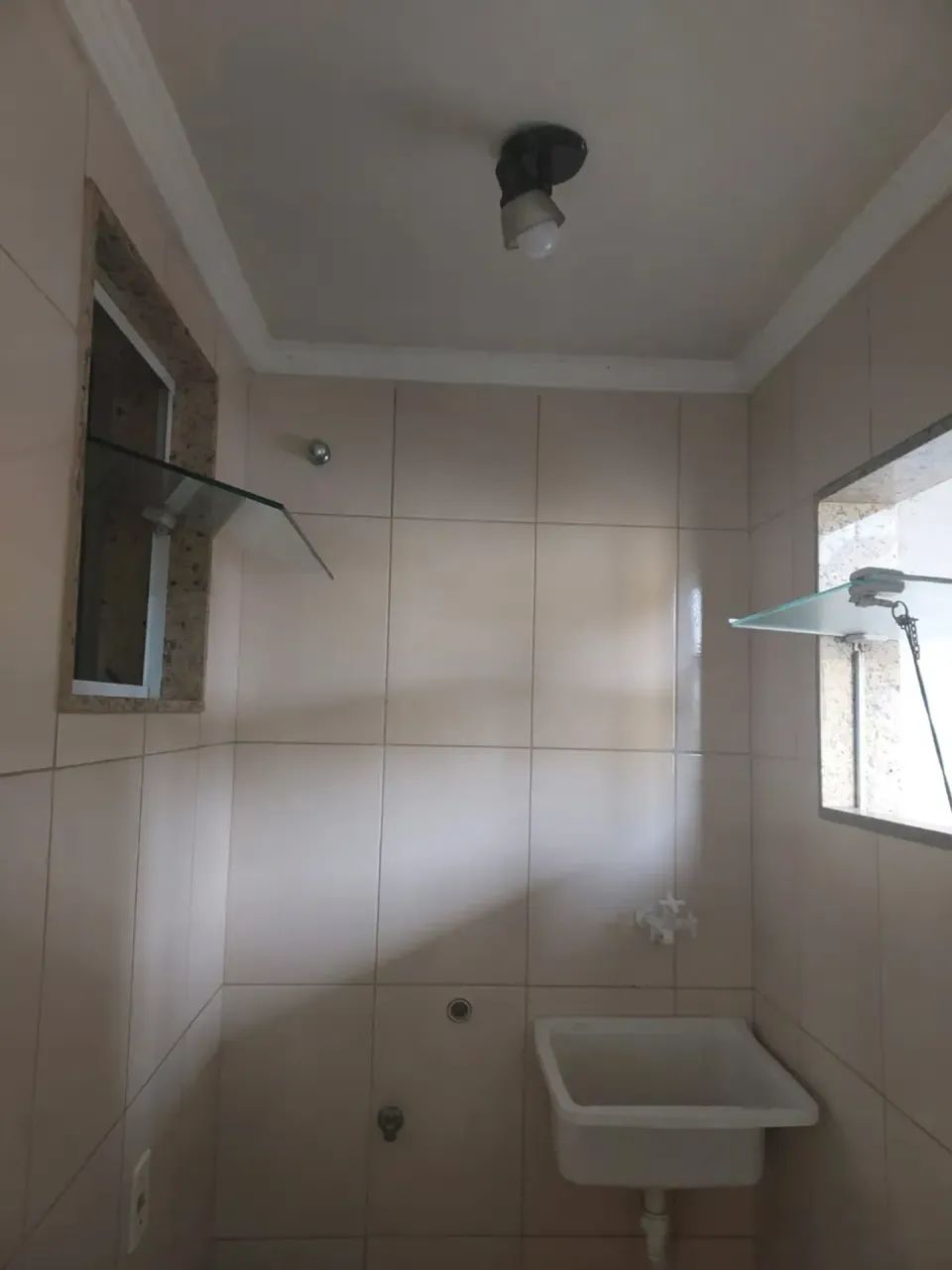 Lindo apartamento com varanda frontal Cidade Beira Mar - Foto 5