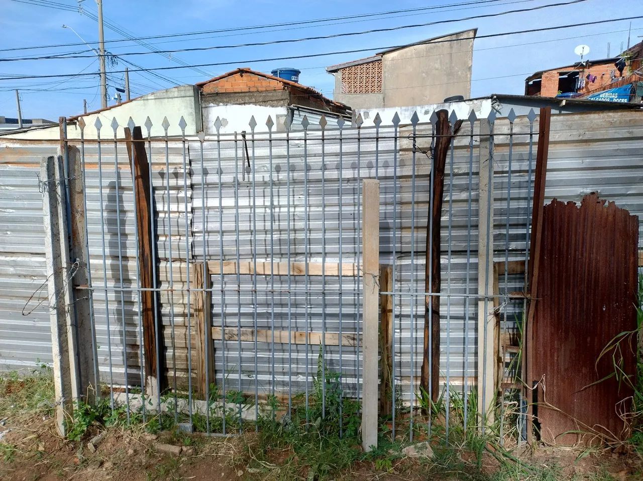 Portão de material maciço  - Foto 4
