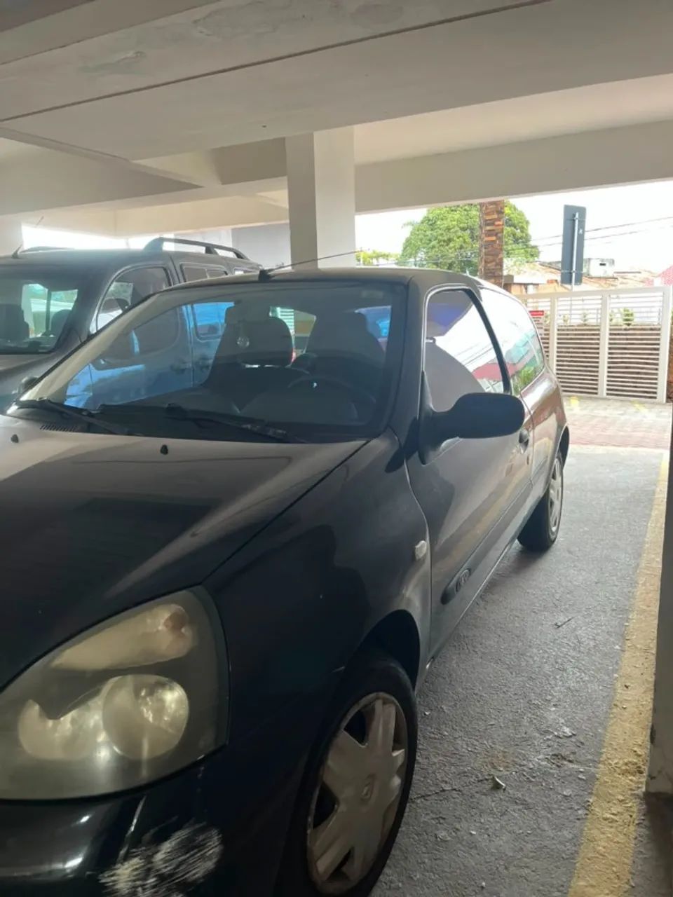 Renault Clio Hi-flex 1.0 16V 3P 2011 - Foto 3