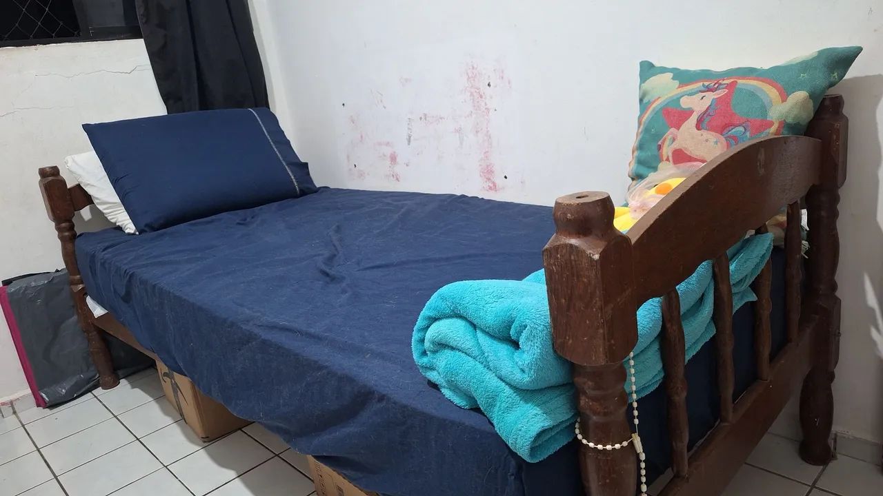 Base de cama feita de madeira - Foto 5