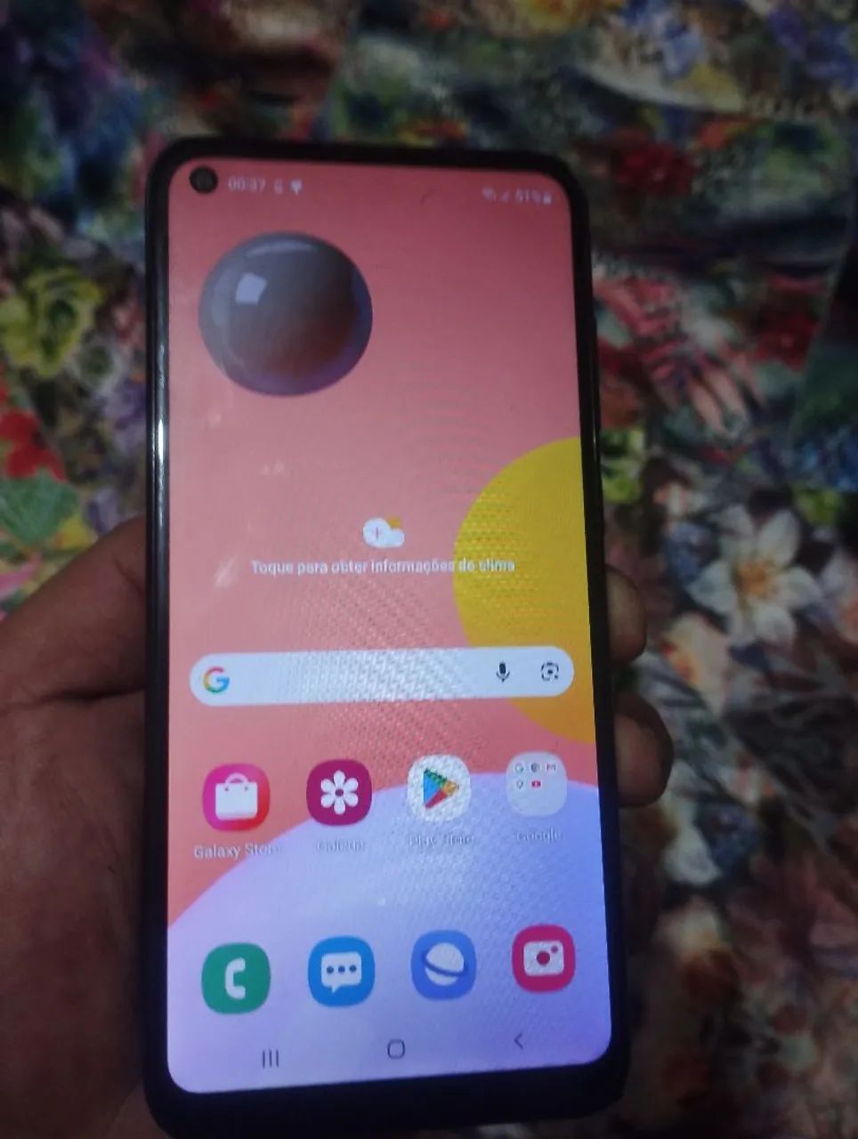 Samsung a11 funcionando perfeitamente, com marcas de uso 