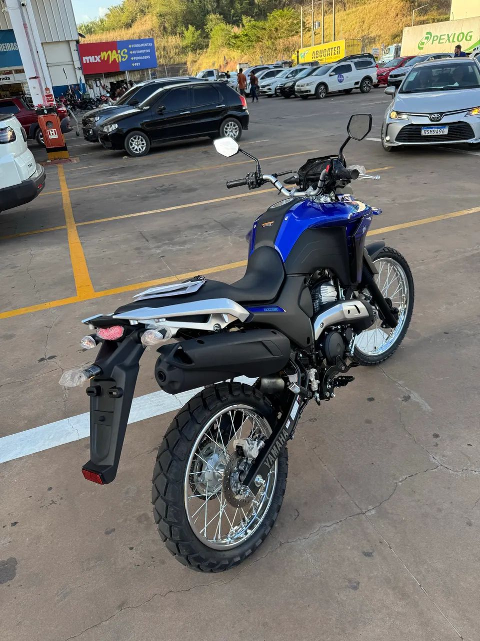Lander 250 26/26 zero km ?