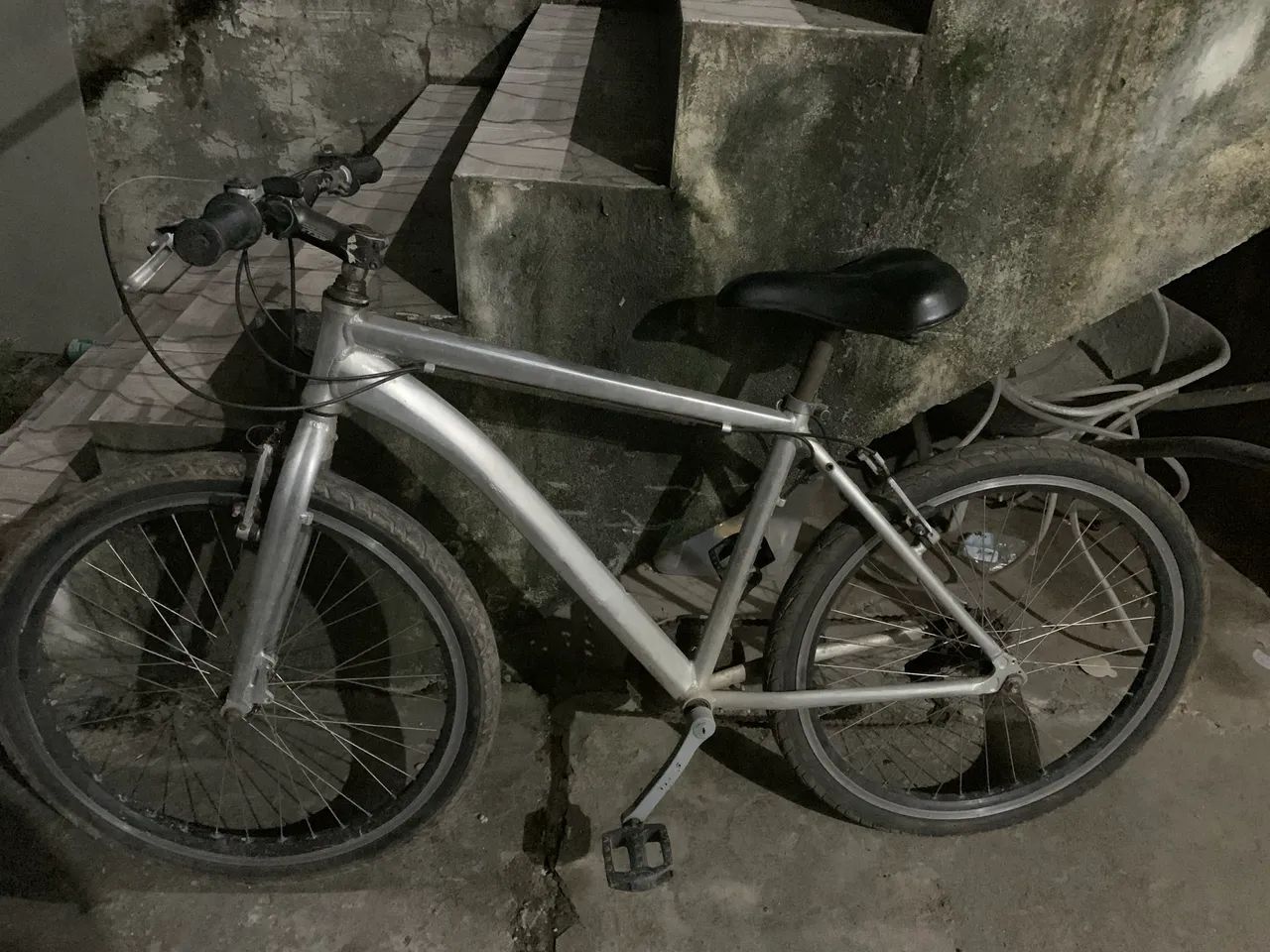 Bicleta aro 26 toda de  alumínio  - Foto 2