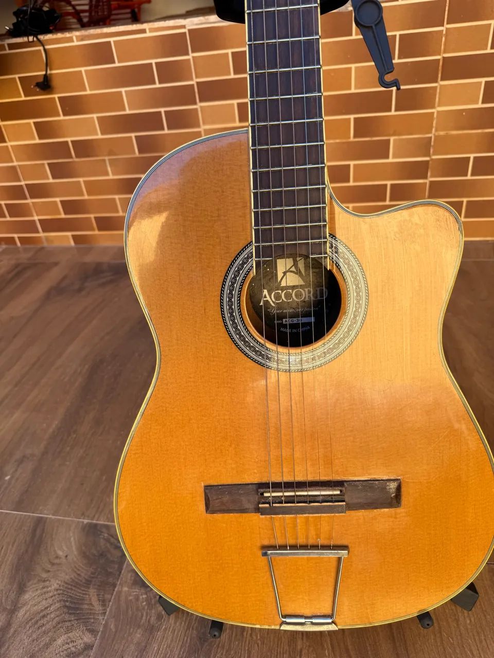 Violão Accord