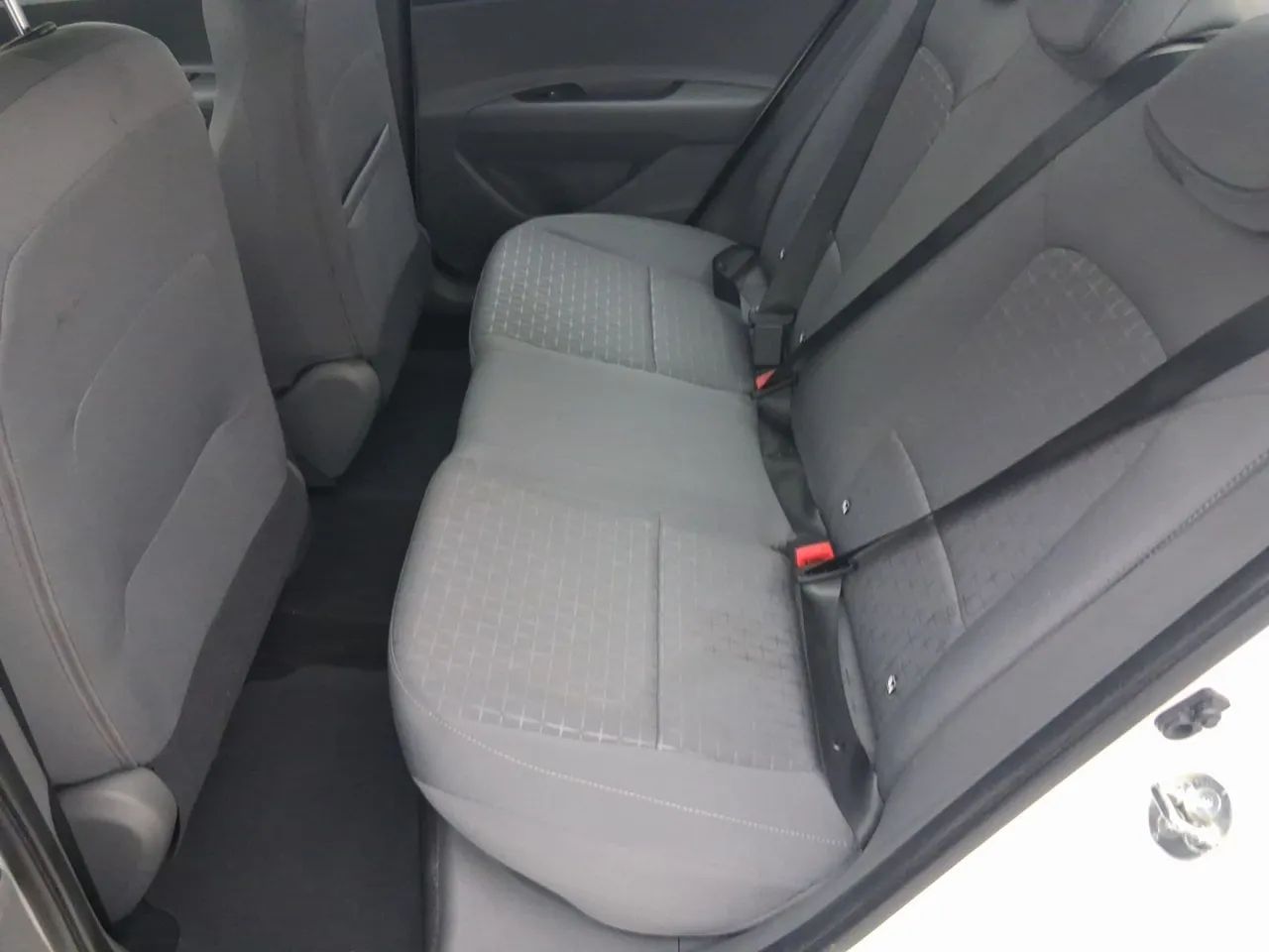 Hyundai HB20S Comfort Plus 1.0 Flex 12V Mec., foto 18 de 18