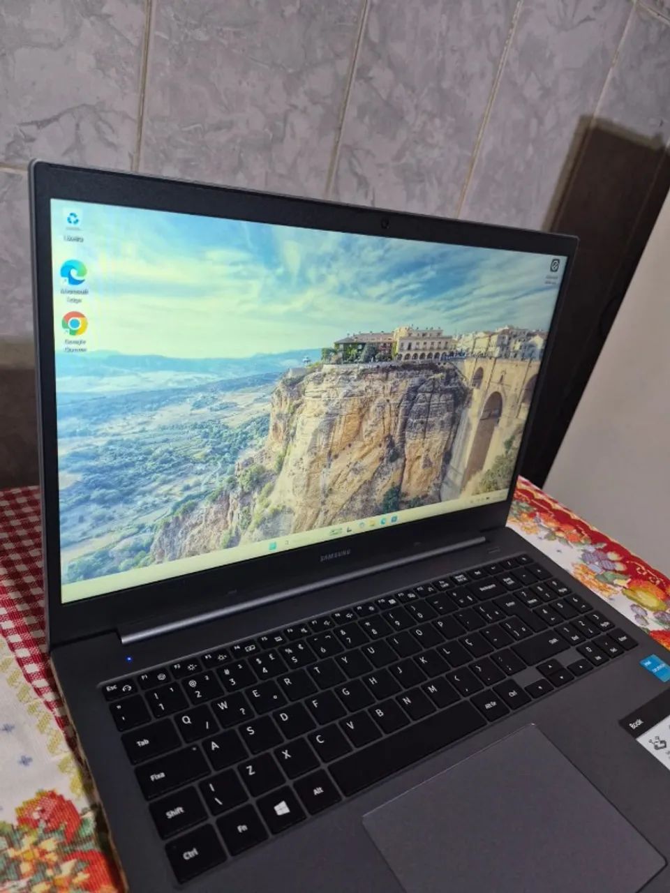 Notebook Samsung Celeron Nova Geração Com NVMe SSD Ideal para trabalhos e estudos - Foto 2