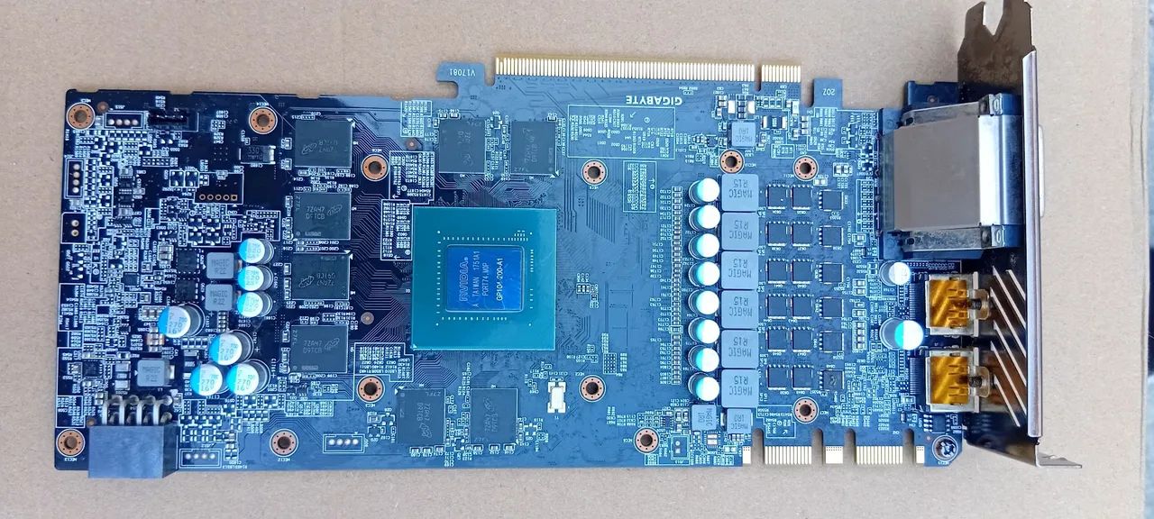 Placa de Vídeo Nvidia GTX 1070 Gigabyte,  com DEFEITO - Foto 2