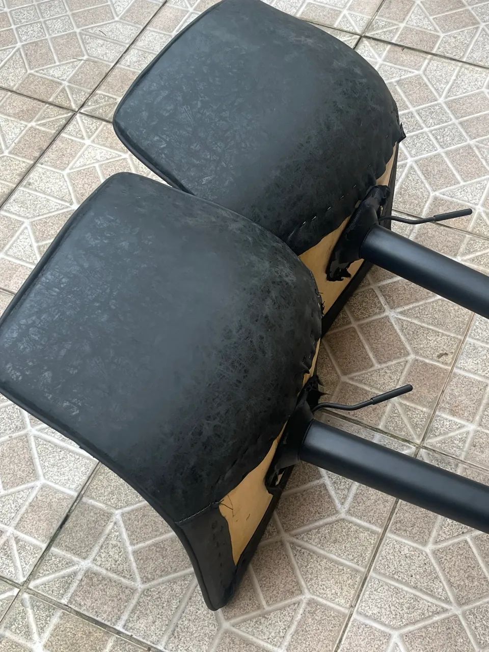 Banquetas (valor do anúncio pelo par) - Foto 3