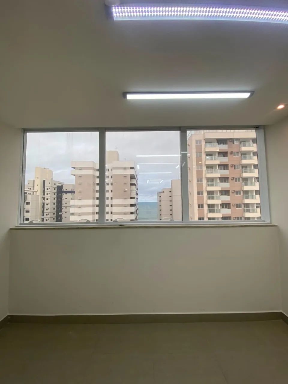 aluguel sala comercial em itaparica - Foto 4