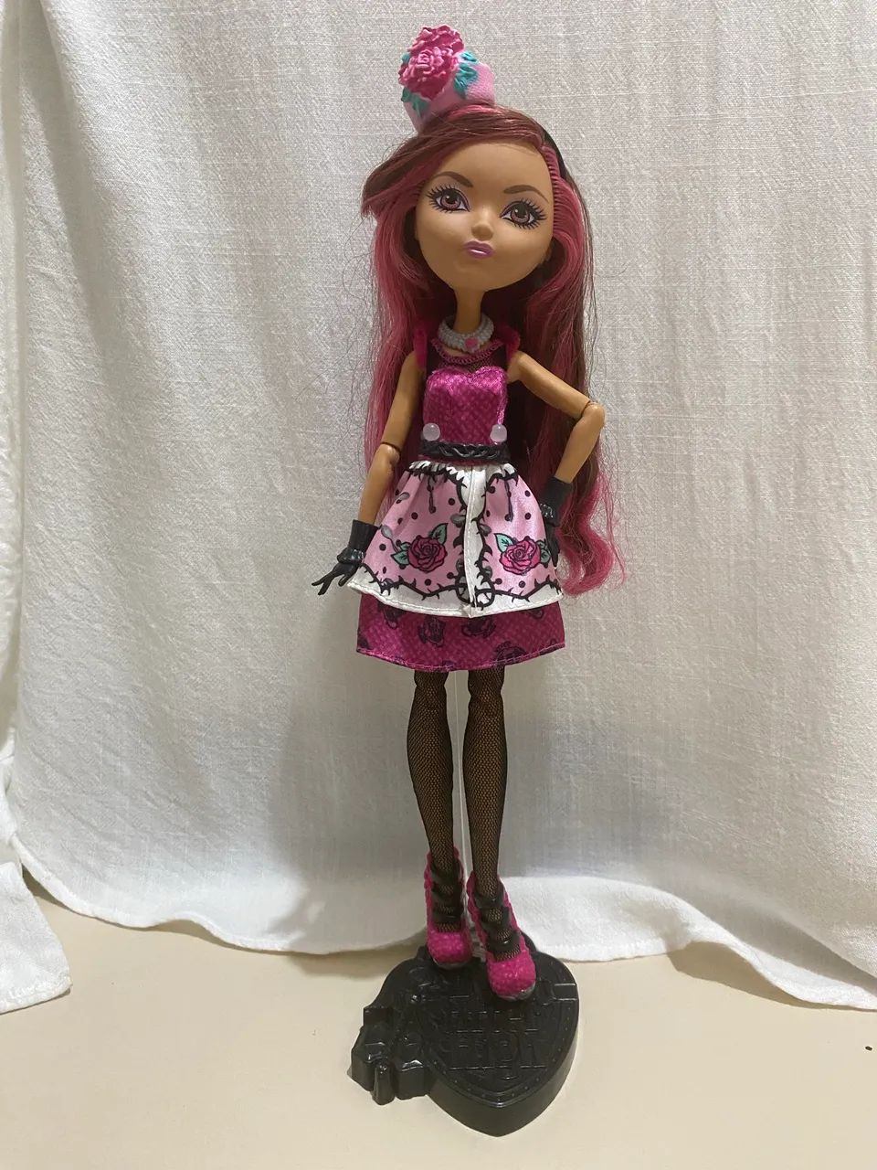 Boneca Briar Beauty de Ever After High 