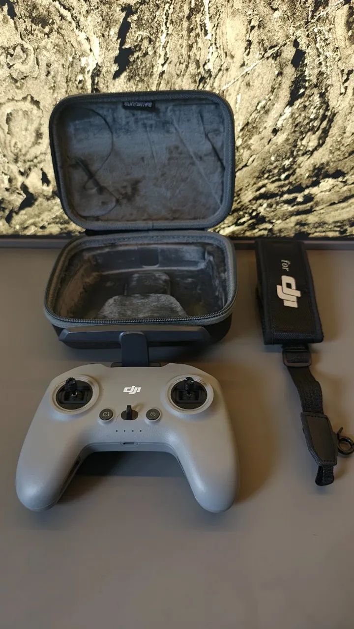 Drone DJI Avata - Combo + Controles extra - Foto 4