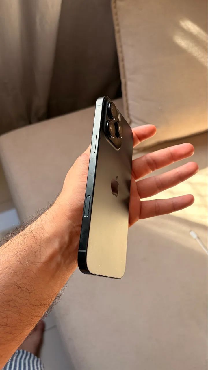 iPhone 16 Pro Max (256gb) - Foto 2