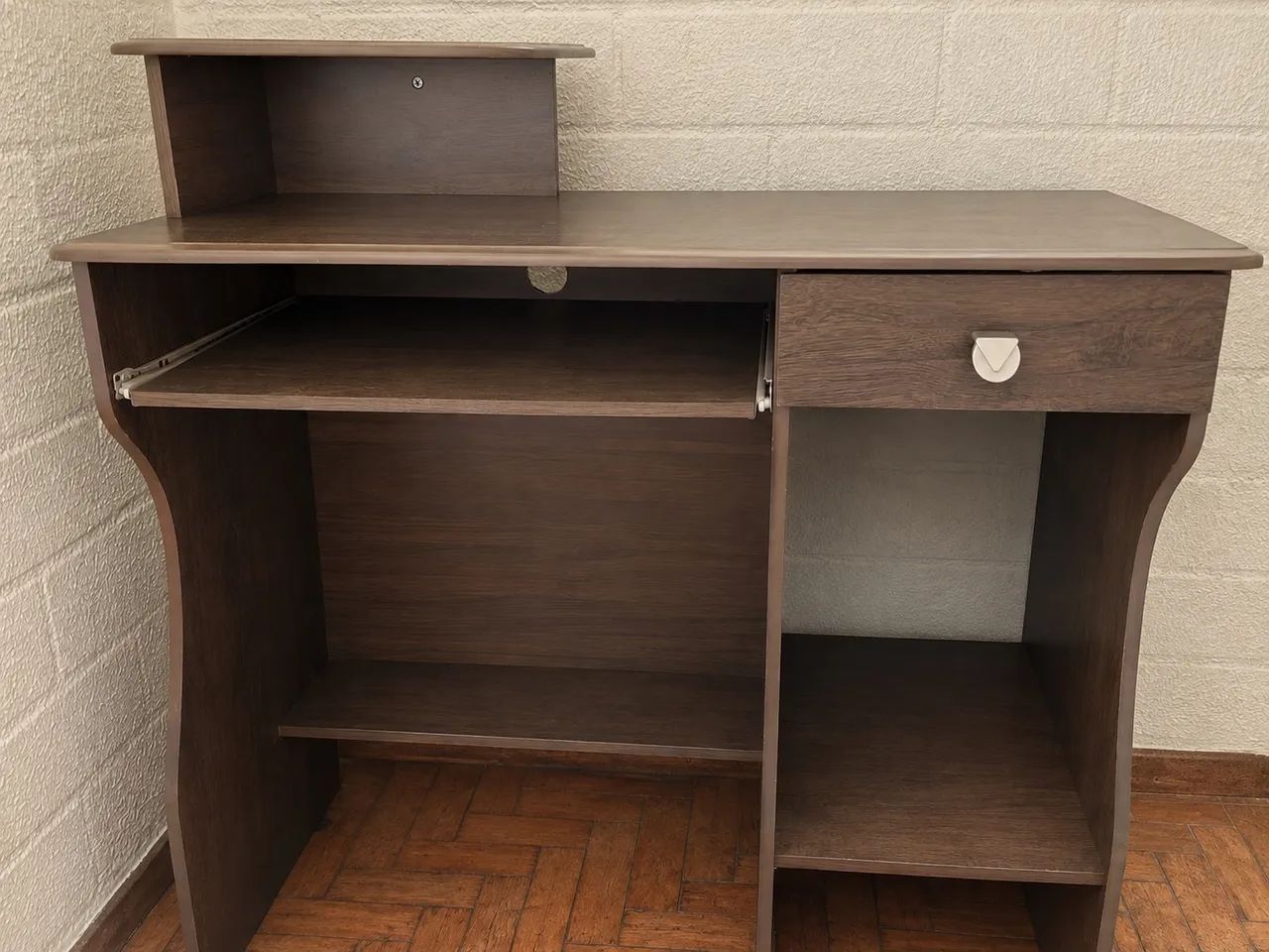 Mesa para computador/escritório.