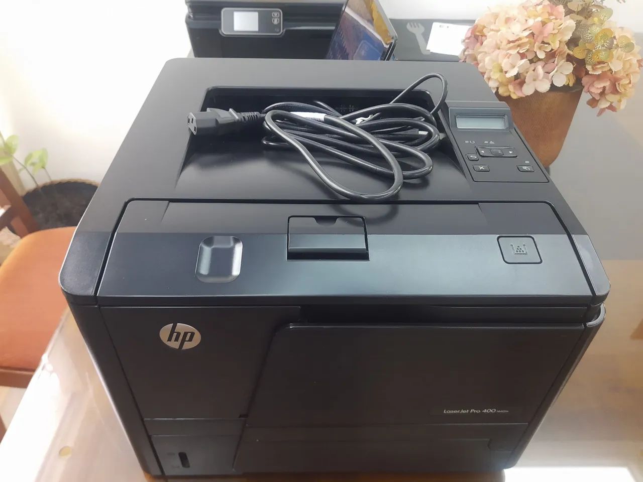 Impressora  hp laserjet Pro 400 m401dne usada