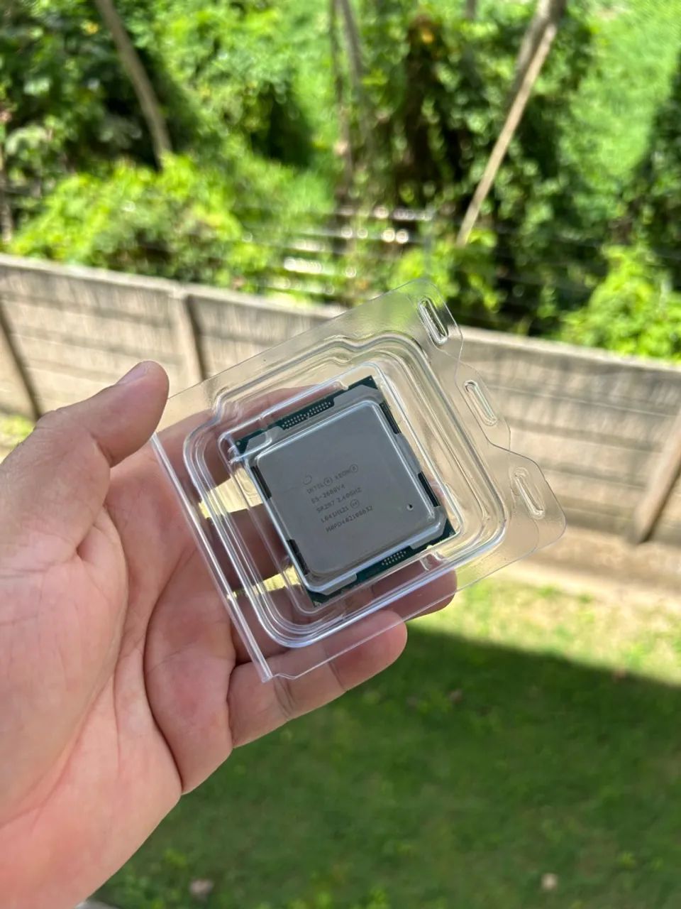 Intel Xeon E5-2680 v4 - Foto 3